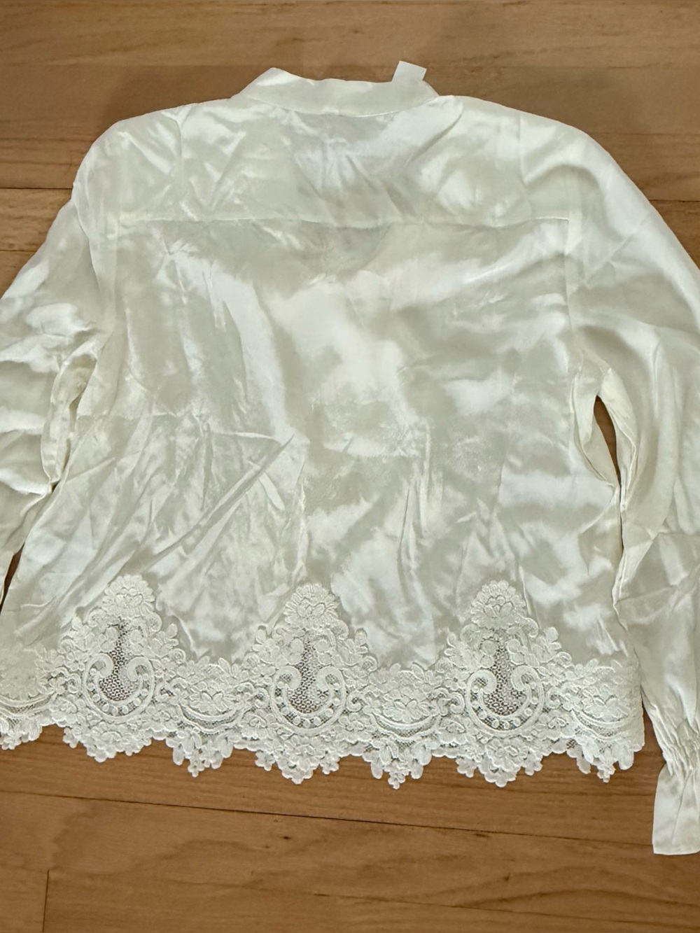New Talbots Medium Petite Ivory Long Sleeve Blouse Lace Trim V-Neck Tie Front - Picture 5 of 6